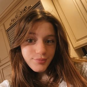 Meet your Posher, Lizzy